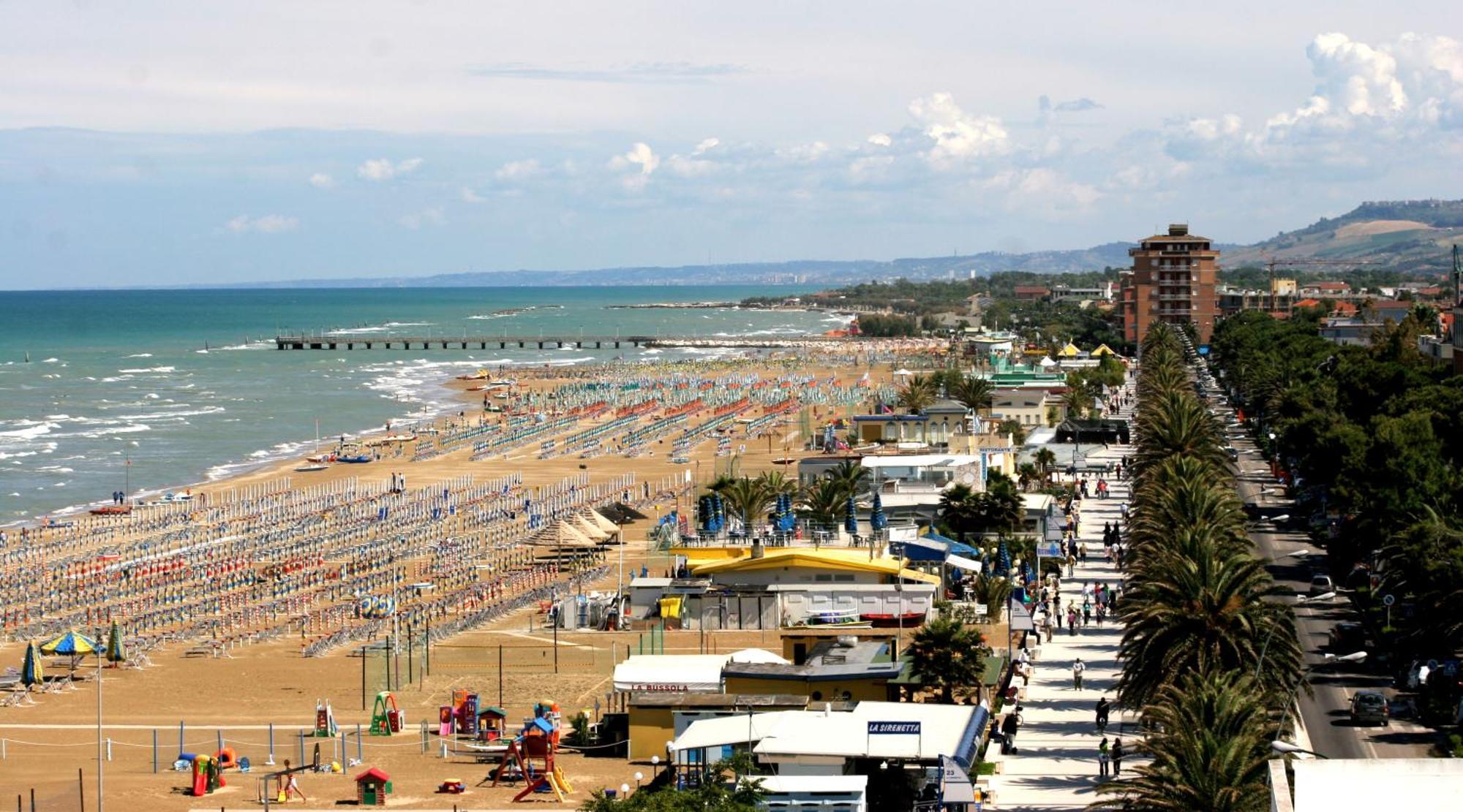 La Perla B&B Hotel Roseto Degli Abruzzi Exteriér fotografie