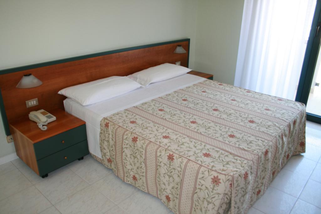La Perla B&B Hotel Roseto Degli Abruzzi Exteriér fotografie